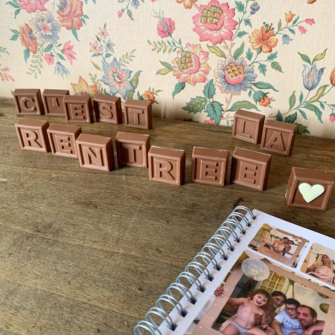 Chocolats personnalisés, photo et création de @desboutsdenous sur instagram